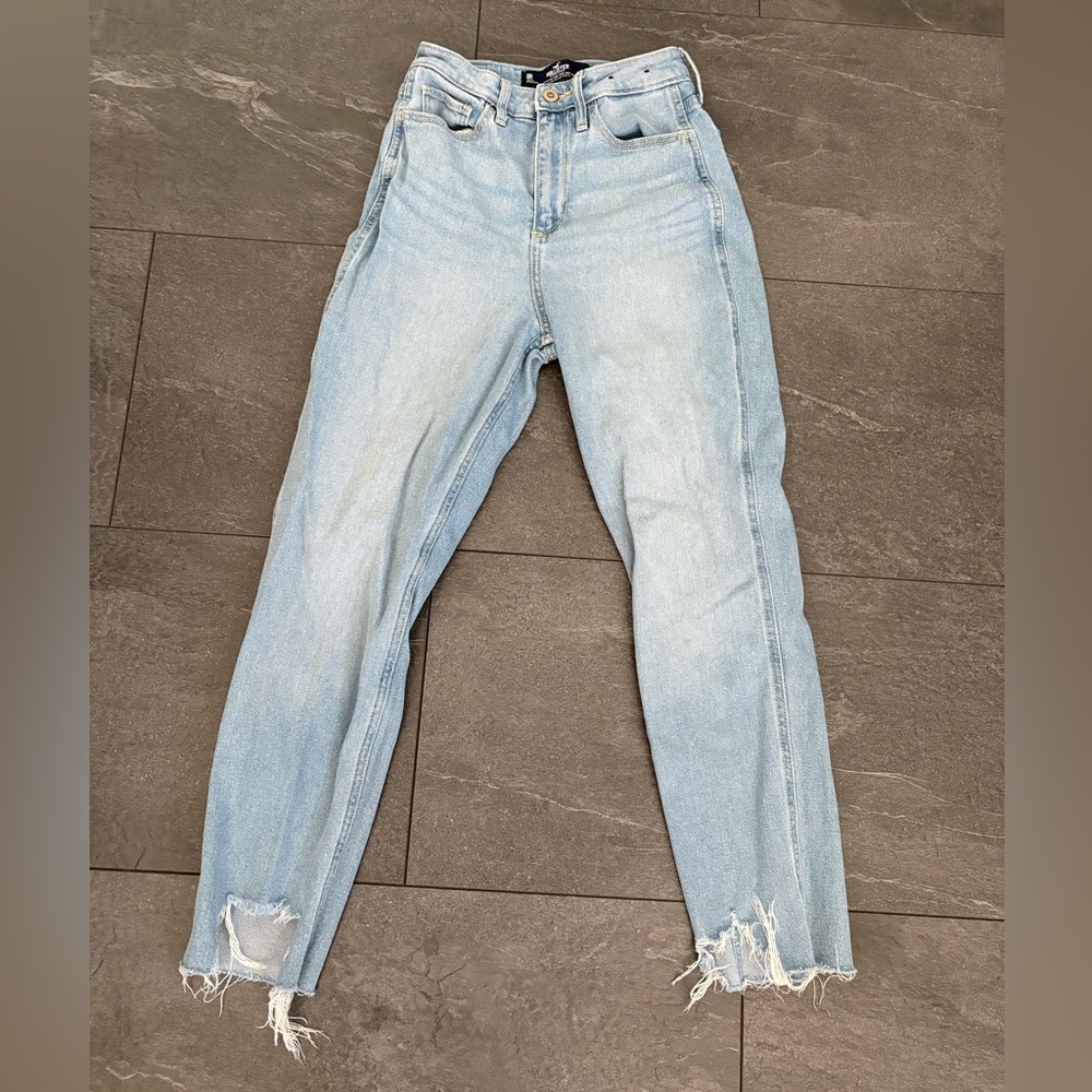Hollister Lt Denim Distressed Women's Jeans, curvy ultra high-rise mom jeans, 0R